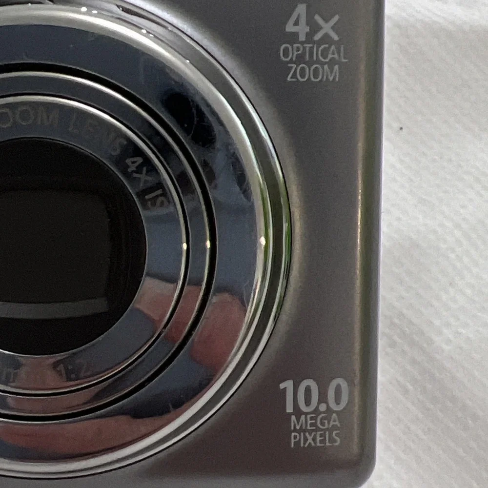 Canon PowerShot A1000 IS  10.0MP 4x Digital Camera PARTS ONLY